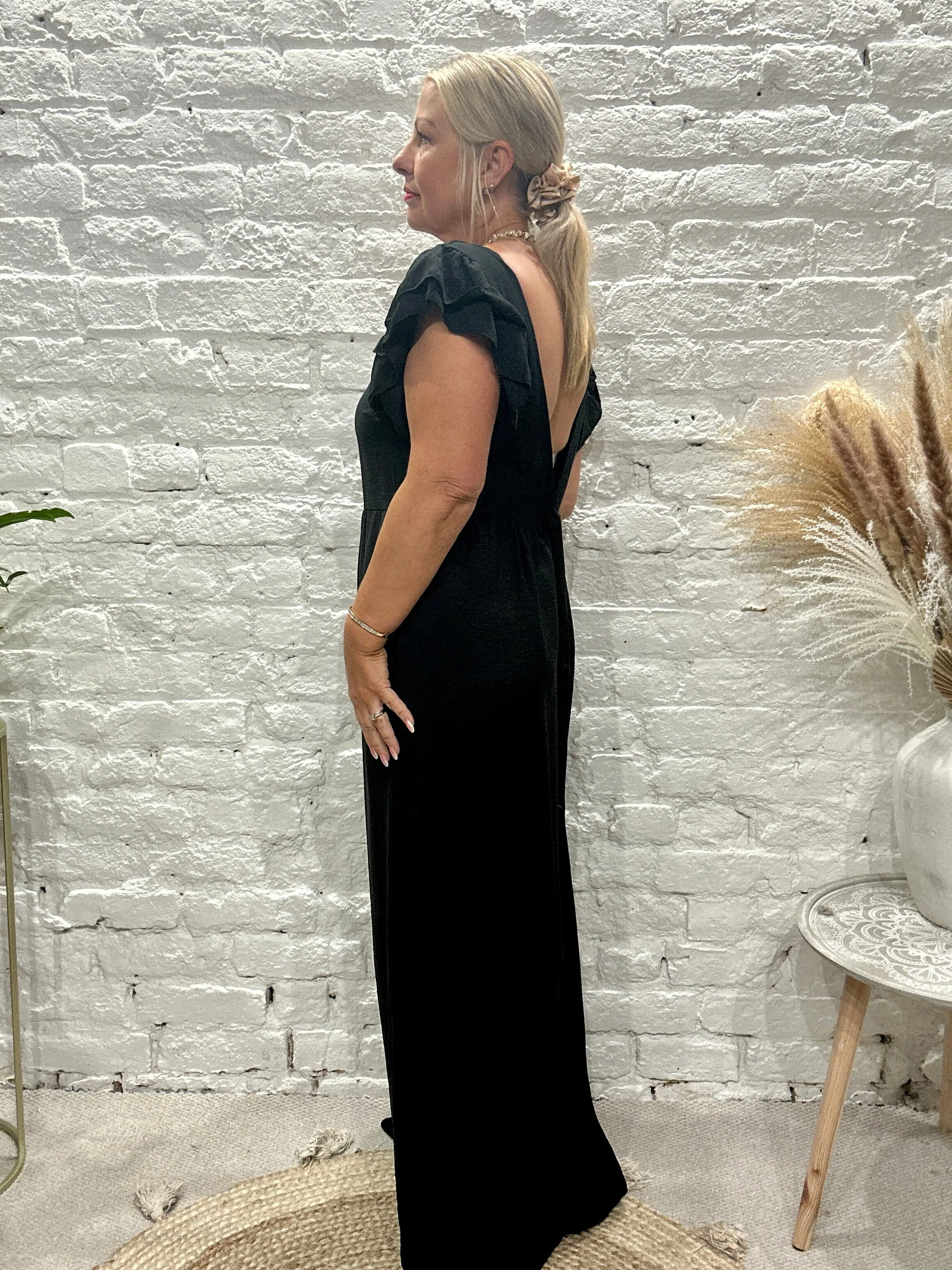 Urban Edge Sandbar Crepe Button Back Maxi Dress