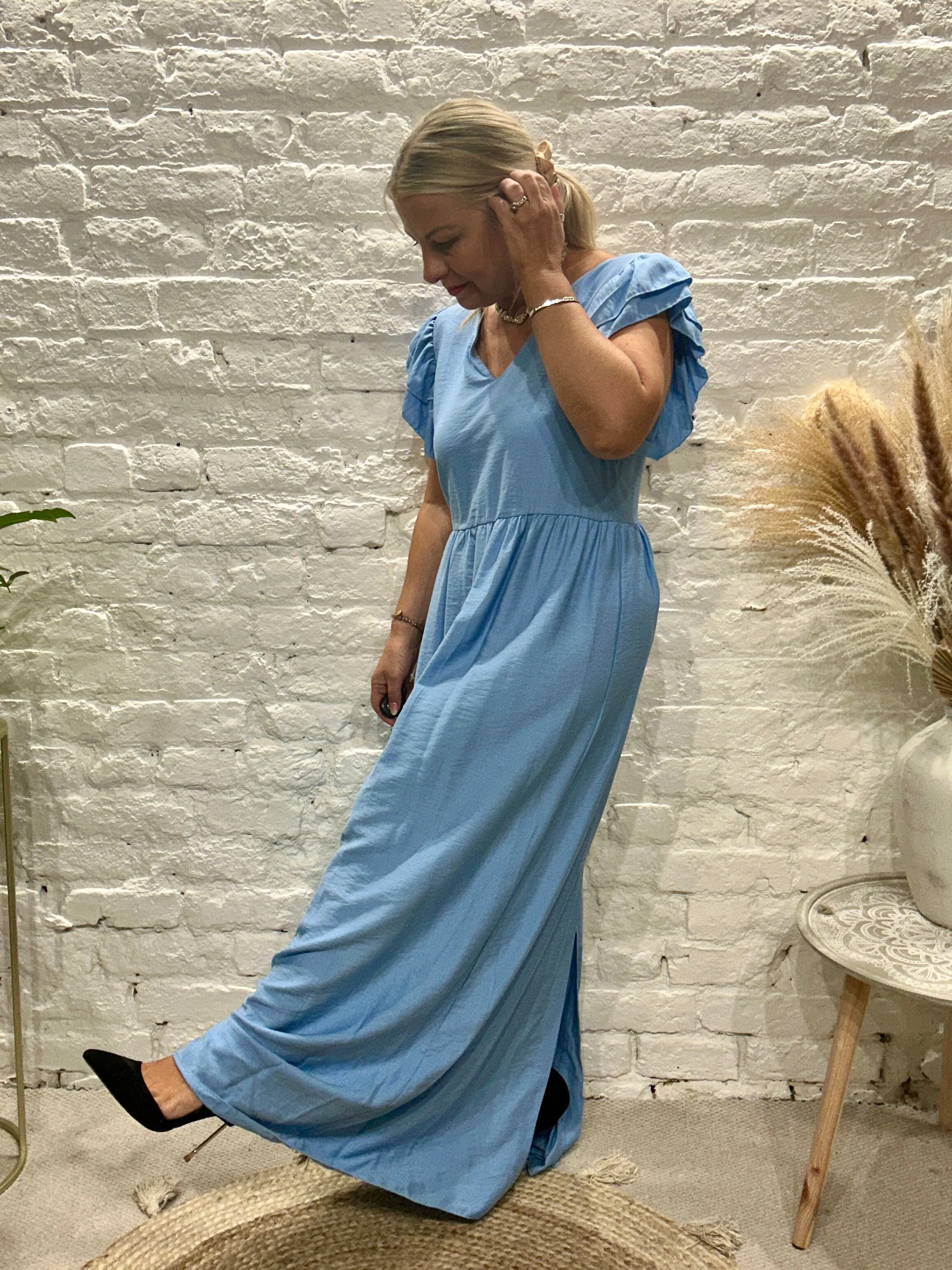 Urban Edge Sandbar Crepe Button Back Maxi Dress