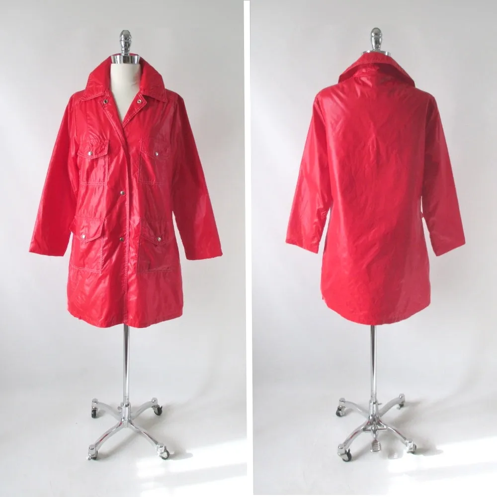 Vintage 70s Pearlized Red MOD Raincoat / Windbreaker Jacket M